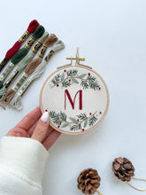 將圖片載入圖庫檢視器 A Letter to Santa Hoop Kit