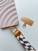將圖片載入圖庫檢視器 Phone Wrist Strap - wavy checkerboard