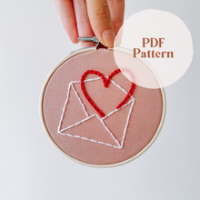 將圖片載入圖庫檢視器 Love Notes Pattern