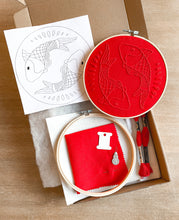 將圖片載入圖庫檢視器 Don't Be Koi Hoop Kit