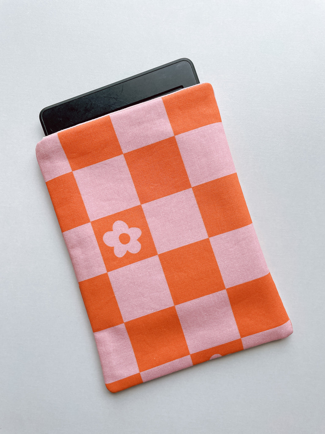 Kindle sleeve - pink & orange checks